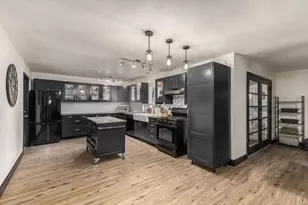 617 E Ellis Dr, Tempe, AZ 85282 - Photo 17