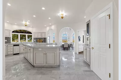 16640 E Greenbrier Lane, Fountain Hills, AZ 85268 - Photo 27