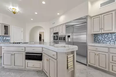 16640 E Greenbrier Lane, Fountain Hills, AZ 85268 - Photo 33