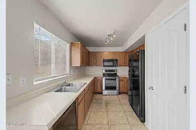 414 S 113th Avenue, Avondale, AZ 85323 - Photo 9