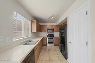 414 S 113th Ave, Avondale, AZ 85323 - Photo 9