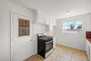 4501 W Crittenden Ln, Phoenix, AZ 85031 - Photo 15