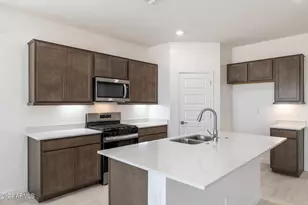 15470 W Desert Hollow Dr, Surprise, AZ 85387 - Photo 11