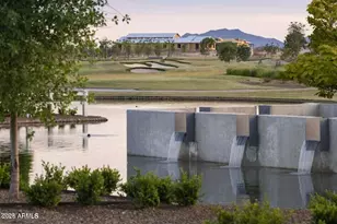 11654 N Fredericksburg St, Surprise, AZ 85388 - Photo 17