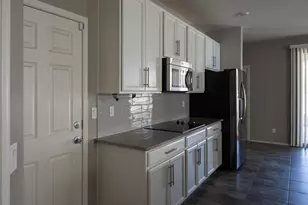 241 E Roadrunner Dr, Chandler, AZ 85286 - Photo 11