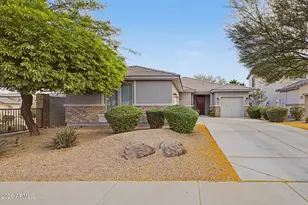 15871 W Port Royale Ln, Surprise, AZ 85379 - Photo 25