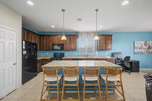 15871 W Port Royale Ln, Surprise, AZ 85379 - Photo 9