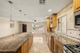 2539 W Luke Ave, Phoenix, AZ 85017 - Photo 15