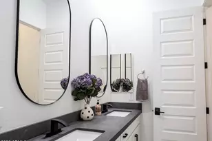 8543 W Palo Verde Dr, Glendale, AZ 85305 - Photo 21