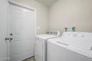 1425 W Wickieup Ln, Phoenix, AZ 85027 - Photo 23