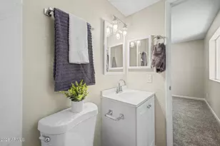 1425 W Wickieup Ln, Phoenix, AZ 85027 - Photo 15