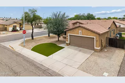 360 N Bell Place, Chandler, AZ 85225 - Photo 5