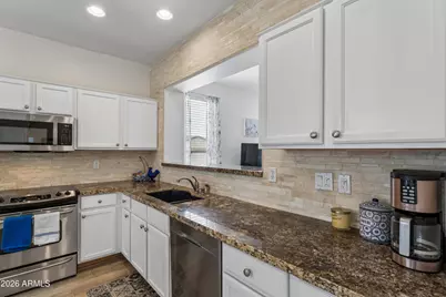 360 N Bell Place, Chandler, AZ 85225 - Photo 19