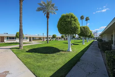 9667 N 111th Avenue, Sun City, AZ 85351 - Photo 3