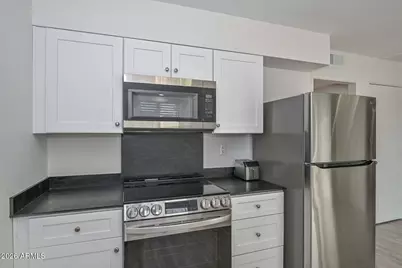 9667 N 111th Avenue, Sun City, AZ 85351 - Photo 11