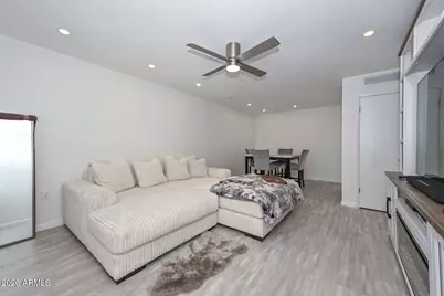 9667 N 111th Avenue, Sun City, AZ 85351 - Photo 7