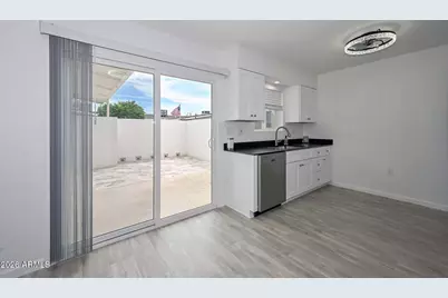 9667 N 111th Avenue, Sun City, AZ 85351 - Photo 11