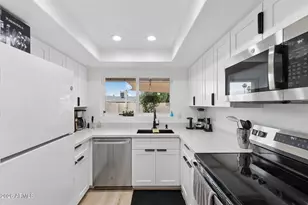 8858 N 47th Ln, Glendale, AZ 85302 - Photo 7