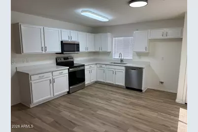 12009 W Holly Street, Avondale, AZ 85392 - Photo 3