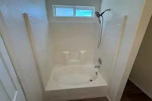 12009 W Holly St, Avondale, AZ 85392 - Photo 11