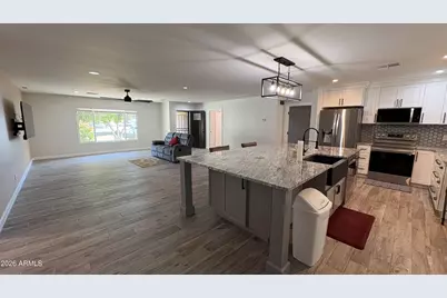 4422 W Greenway Road, Glendale, AZ 85306 - Photo 11