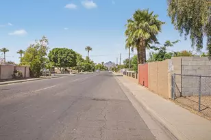 2534 N 28th St, Phoenix, AZ 85008 - Photo 33