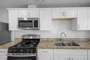 2534 N 28th St, Phoenix, AZ 85008 - Photo 15