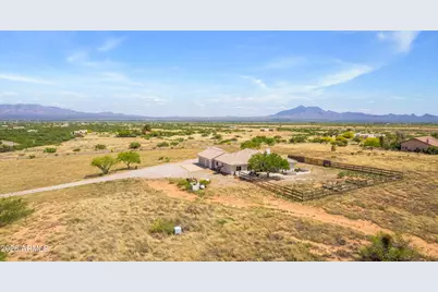 9354 S Deer Ridge Trail, Hereford, AZ 85615 - Photo 47