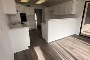 14427 W Desert Glen Dr, Sun City West, AZ 85375 - Photo 11