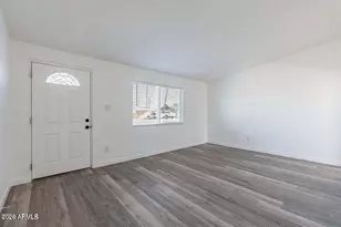 11107 W Iowa Ave, Youngtown, AZ 85363 - Photo 7
