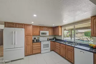5115 W Mercer Ln, Glendale, AZ 85304 - Photo 13