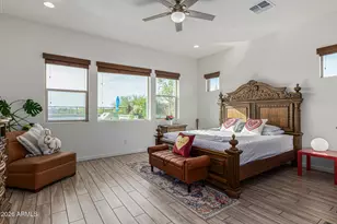 22112 N 59th Pl, Phoenix, AZ 85054 - Photo 11