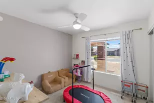 7944 W Dahlia Dr, Peoria, AZ 85381 - Photo 15
