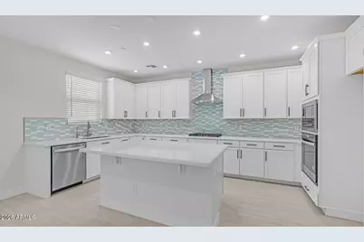 13359 W Eagle Feather Road, Peoria, AZ 85383 - Photo 9