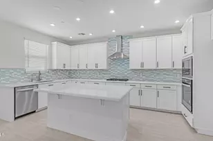 13359 W Eagle Feather Rd, Peoria, AZ 85383 - Photo 9