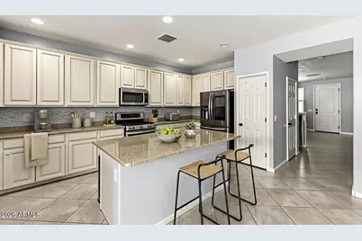 20872 W Elm Way, Buckeye, AZ 85396 - Photo 3