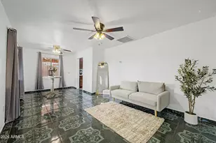 6236 S Montezuma St, Phoenix, AZ 85041 - Photo 5