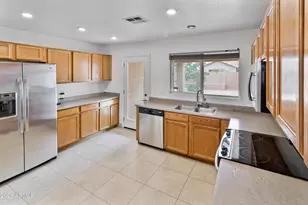 4130 W Cactus Wren Dr, Phoenix, AZ 85051 - Photo 5