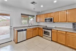 4130 W Cactus Wren Dr, Phoenix, AZ 85051 - Photo 3