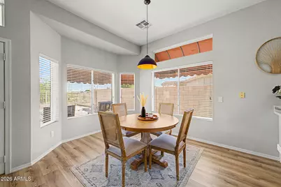 11655 W Hedgehog Court, Surprise, AZ 85378 - Photo 9