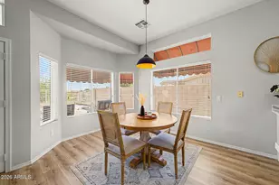 11655 W Hedgehog Ct, Surprise, AZ 85378 - Photo 9