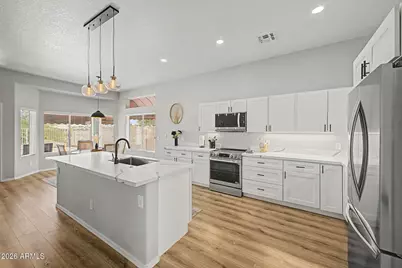 11655 W Hedgehog Court, Surprise, AZ 85378 - Photo 13