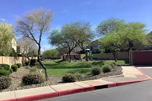 2725 E Mine Creek Rd, Phoenix, AZ 85024 - Photo 7