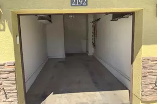 2725 E Mine Creek Rd, Phoenix, AZ 85024 - Photo 27