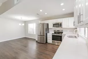 10308 W Calle Del Oro, Phoenix, AZ 85037 - Photo 9