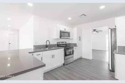 2928 W Puget Avenue, Phoenix, AZ 85051 - Photo 9