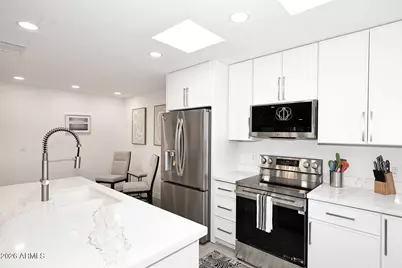 8242 E Via De La Escuela Lane #ESCUELA, Scottsdale, AZ 85258 - Photo 21