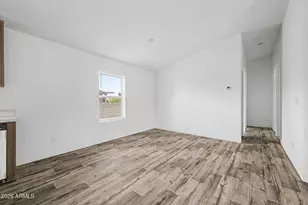 7106 N 68th Dr, Glendale, AZ 85303 - Photo 9