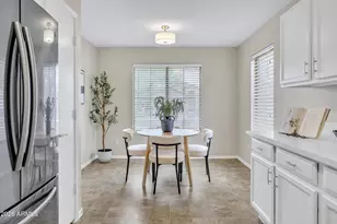 16210 W Caribbean Ln, Surprise, AZ 85379 - Photo 11