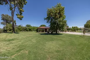 1725 N Lindsay Rd, Mesa, AZ 85213 - Photo 19